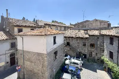 Casa in vendita, Largo degli Esposti, Viterbo
