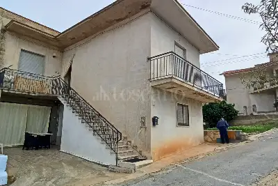 Casa Indipendente in vendita, Via Santa Lucia 93, Custonaci
