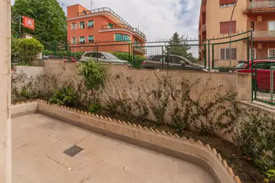 Casa in vendita, Via Lucilio, Roma