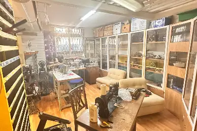 Negozio in vendita, Via Giuseppe Garibaldi, Olbia