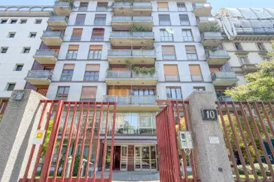 Casa in vendita, Viale Luigi Majno, Milano