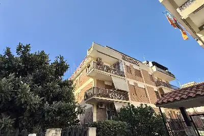 Loft in vendita, Via Monticiano, Roma