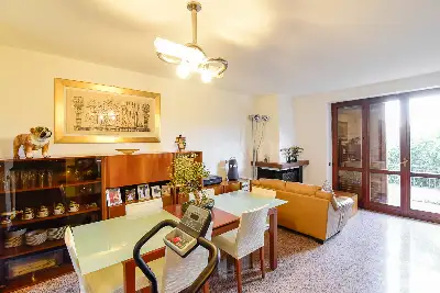 Casa Indipendente in vendita, Via Alla Zocca, Como