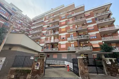 Casa in vendita, Via Metastasio, Pomezia