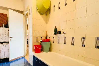 Casa in vendita, Viale dei Caduti per la Resistenza, Roma