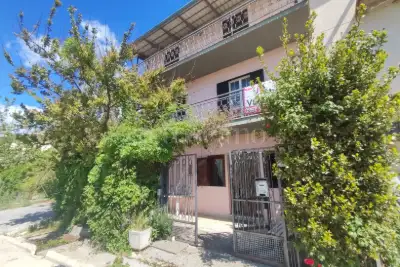 Villino a Schiera in vendita, Via dell'Aquila 13, L'Aquila