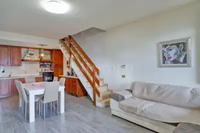 Casa in vendita, Via delle Camelie, Lavena Ponte Tresa