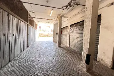 Box in vendita, Via Pontecorvo, Roma