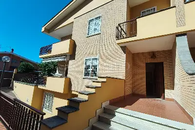 Villa Plurifamiliare in vendita, Via della Marranella di Marino, Roma