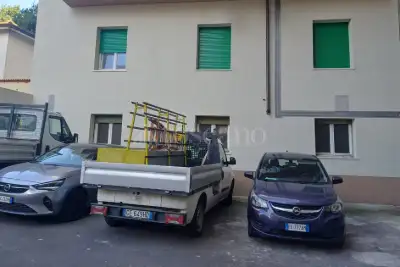 Laboratorio in vendita, Via Bruno Buozzi, Prato