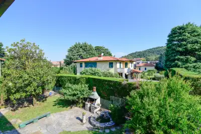 Villa Bifamiliare in vendita, Via Timavo, Como