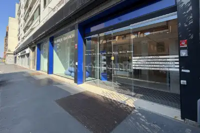 Negozio in vendita, Via Friuli, Milano