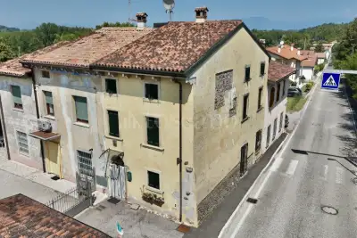 Villino a Schiera in vendita, Via del Garda, Valeggio sul Mincio