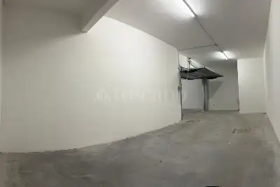 Garage in vendita, Via delle Calasanziane, Roma