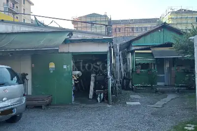 Capannone in vendita, Lungobisagno Istria, Genova