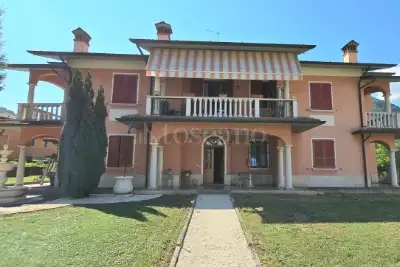 Villa in vendita, Via F. Petrarca, Sarezzo