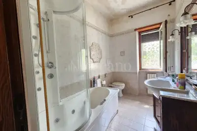 Villa Bifamiliare in vendita, Via Mari, Pomezia