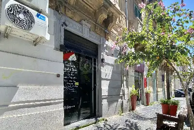Negozio in vendita, Via Maddalena, Messina