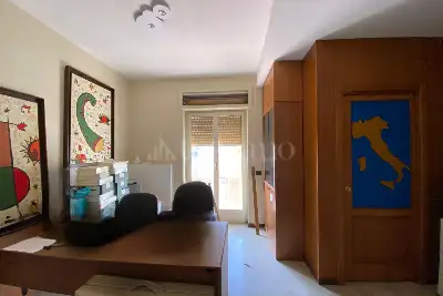 Casa in vendita, Via Roberto da Bari, Bari