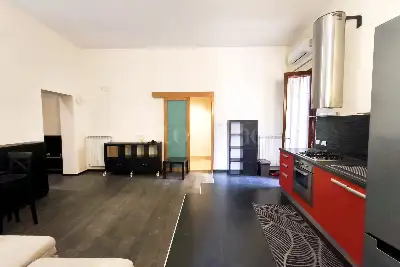 Casa in vendita, Via Volturno, Palermo