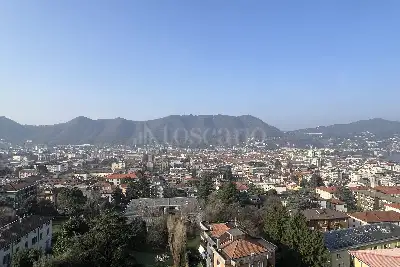 Casa in vendita, Via Tommaso Grossi, Como