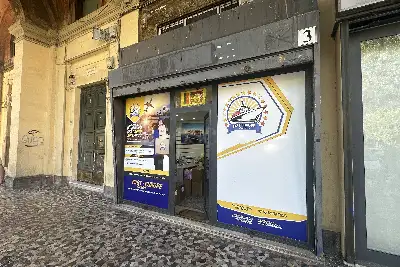 Negozio in affitto, Piazza Vittorio Emanuele II, Roma