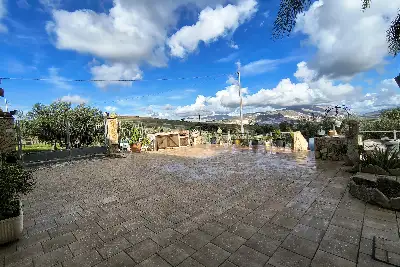 Villa in vendita, via Castellammare, Valderice