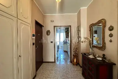 Casa in vendita, Via Sem Benelli, Milano