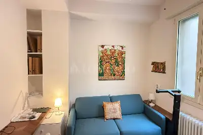 Casa in vendita, Via Galliera, Bologna