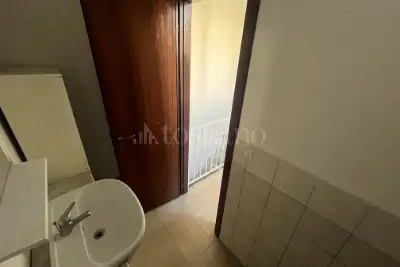 Negozio in affitto, Viale Legioni Romane, Milano