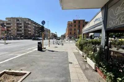 Casa in vendita, Via Tuscolana, Roma