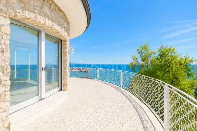 Villa in vendita, Via T. Tasso, Manerba del Garda