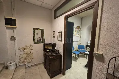 Negozio in vendita, Via Luigi Tosti, Roma