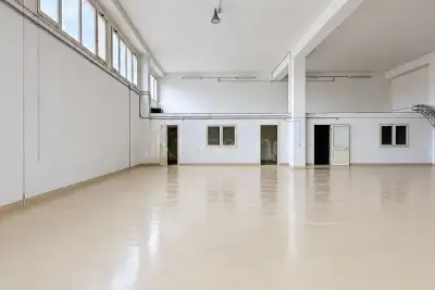 Capannone in vendita, Via Predda Niedda Strada 42 , Sassari