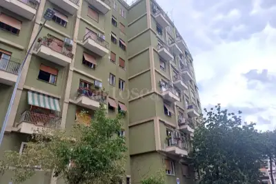 Casa in vendita, Via Aquilonia, Roma