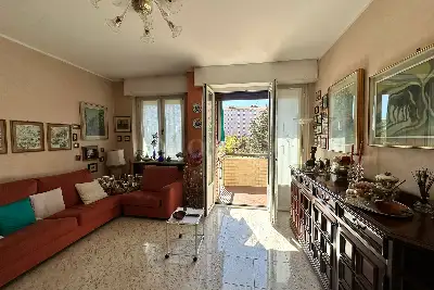 Casa in vendita, Via Sem Benelli, Milano