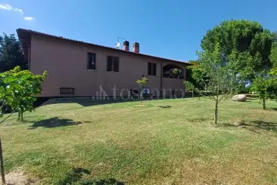 Villa in vendita, Strada del Lucherino, Siena