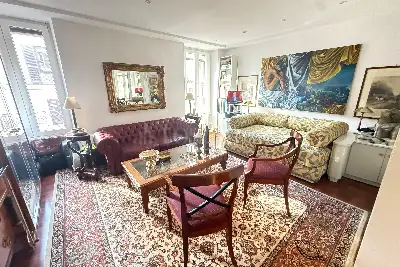 Casa in vendita, Via dei Serpenti, Roma