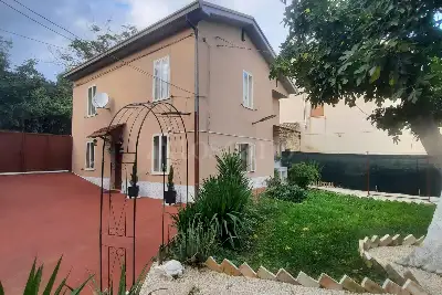 Casa Indipendente in vendita, Via Nevi 128 - Giuliano Teatino CHIETI, Giuliano Teatino