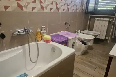 Villino a Schiera in vendita, Via Machiavelli, Cisterna di Latina