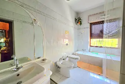 Villa Bifamiliare in vendita, Via Bevilacqua, Concesio, Concesio