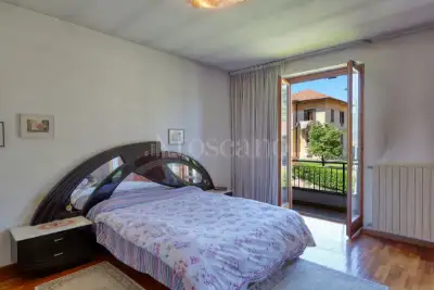 Villa in vendita, Via Marconi, Lavena Ponte Tresa