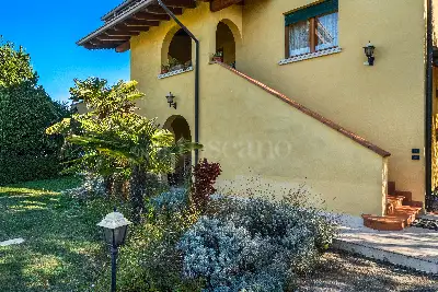 Villa in vendita, Viale Rimembranza, Manerba del Garda