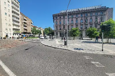 Negozio in vendita, C.so Monforte-P.za Tricolore, Milano