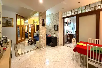 Casa in vendita, Via Malgrate, Roma