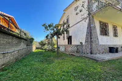 Villa in vendita, Via Gian Pietro Talamini, Roma