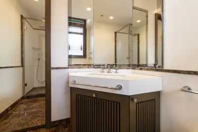 Casa in vendita, Via Uberto Visconti di Modrone, Milano
