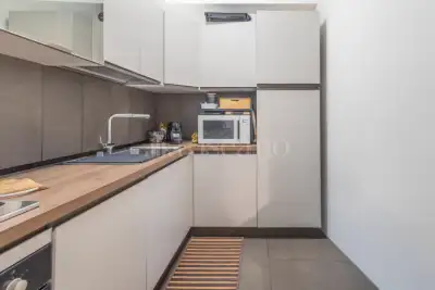 Casa in vendita, Via Raffaello Sanzio, Milano