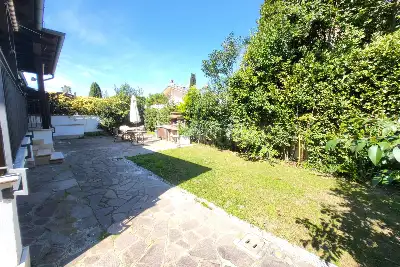 Villa in vendita, Via Torcegno, Roma