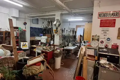 Magazzino in vendita, Via Paolo Bovi Campeggi, Bologna